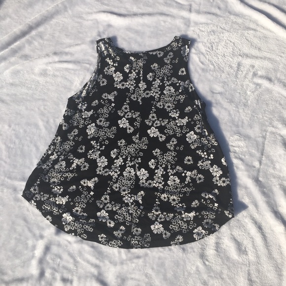 EUC Old Navy Black/White Top Size L - Picture 6 of 6